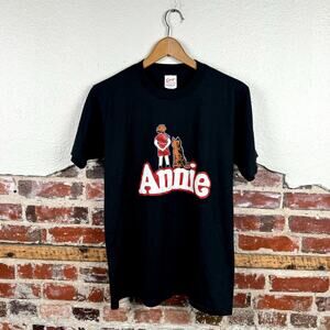 Vintage Annie Shirt Large Black Single Stitch Short Sleeve Movie Musical USA 80s